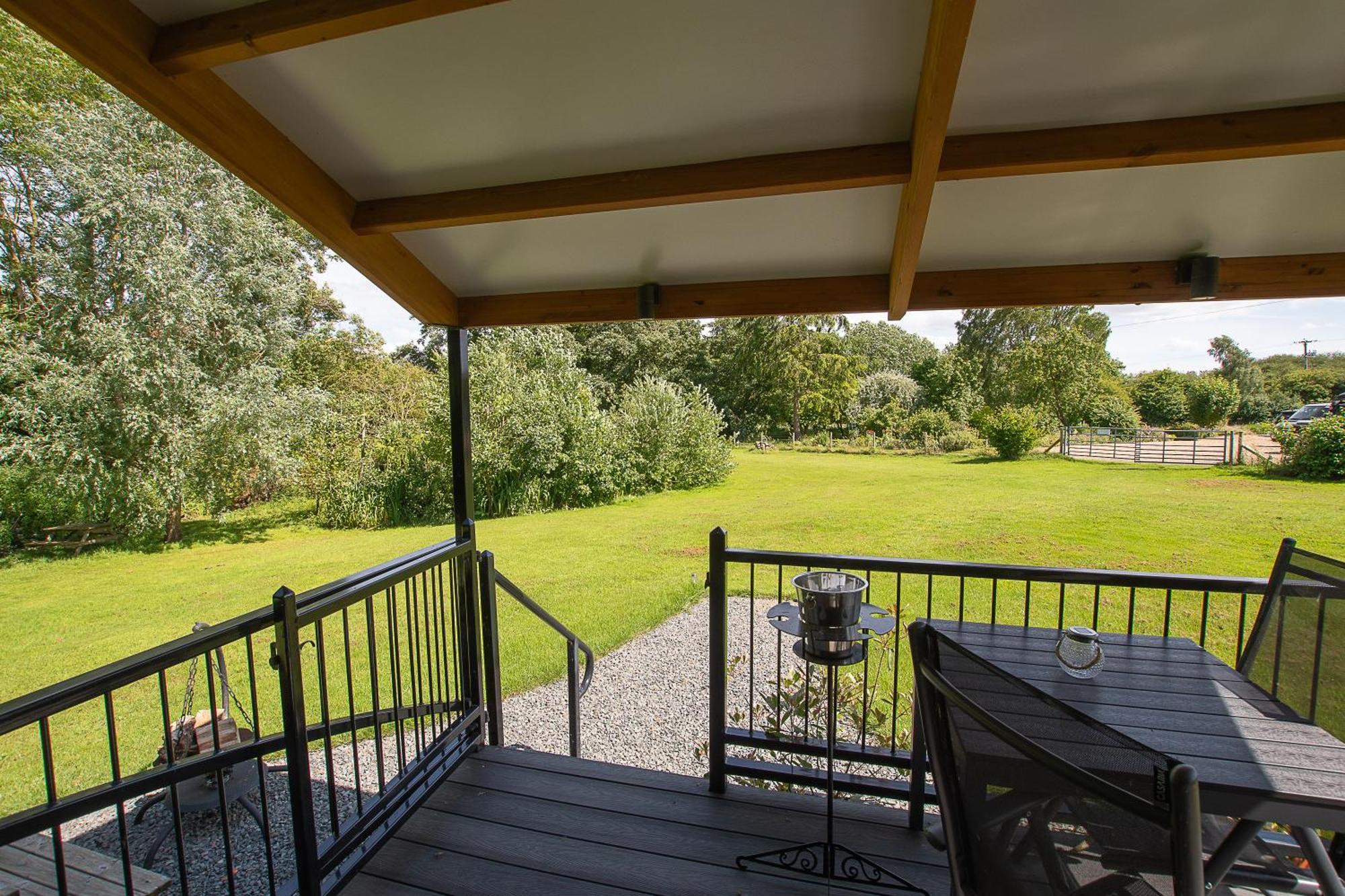 Hotel Peppercorn Pod At Beck House Glamping à Salmonby Extérieur photo